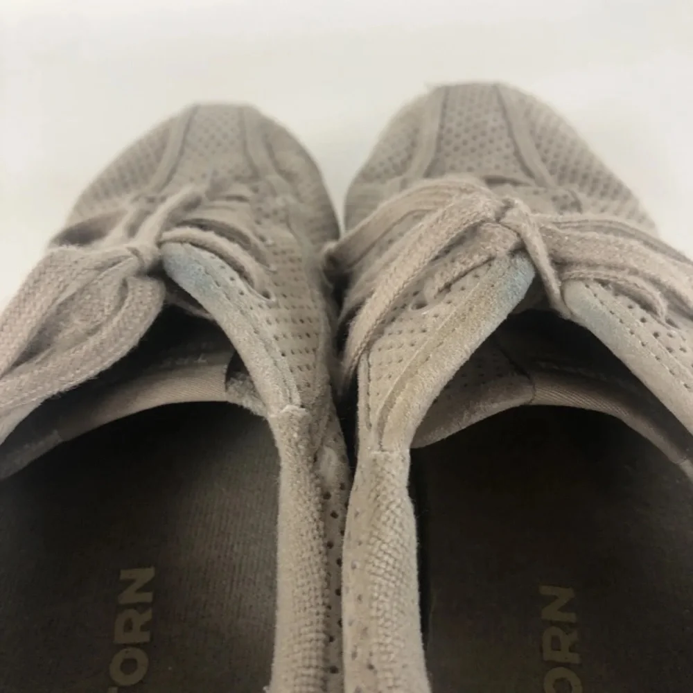 Tretorn womens 7.5 platform sneakers Suede Bold taupe gray perf